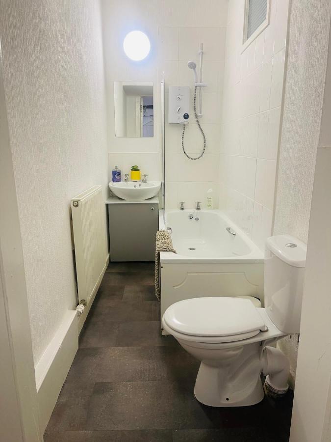 Ground Floor 1 Bedroom Flat In The City Centre Edinburgh Exterior photo