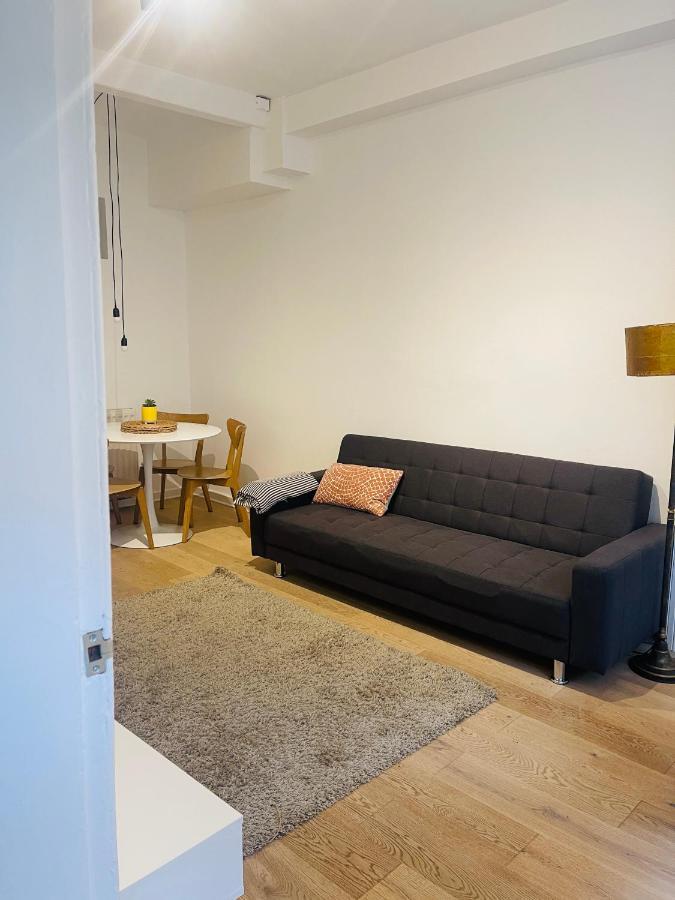 Ground Floor 1 Bedroom Flat In The City Centre Edinburgh Exterior photo